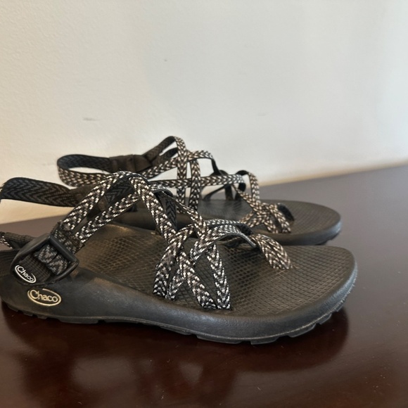 Chaco Hiking Sandals Womens Sz 9 Classic Strappy Multicolor Buckle Hook 7 Loop - Picture 2 of 11